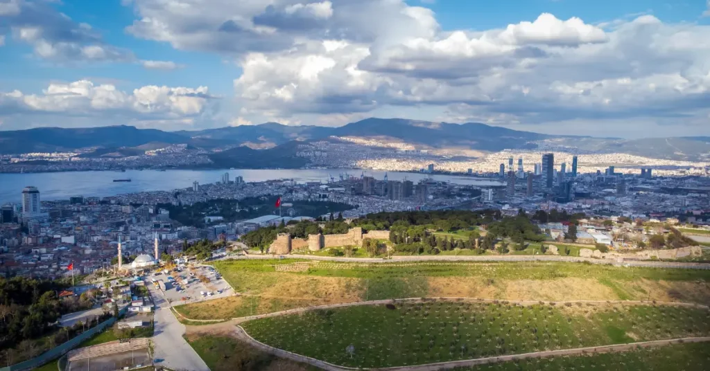 Neva Yalı İzmir Konut Projesi ile İzmir’de Yaşam ve İzmir Konut Projeleri